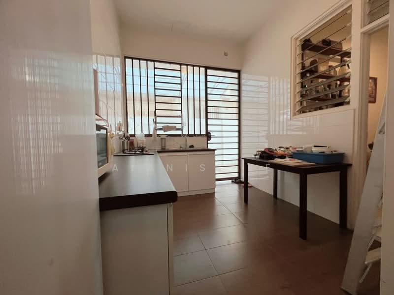 Semi-Detached House for Sale in Johor Bahru (Johor) - Alanis Lee - Kitchen - PropertyGuru.com.my