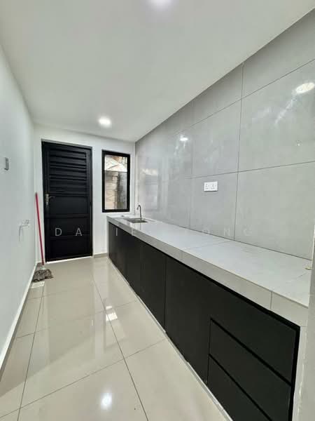 Kota Masai untuk Untuk Dijual - RM 358,000, Apr 2026 - Kitchen - PropertyGuru.com.my