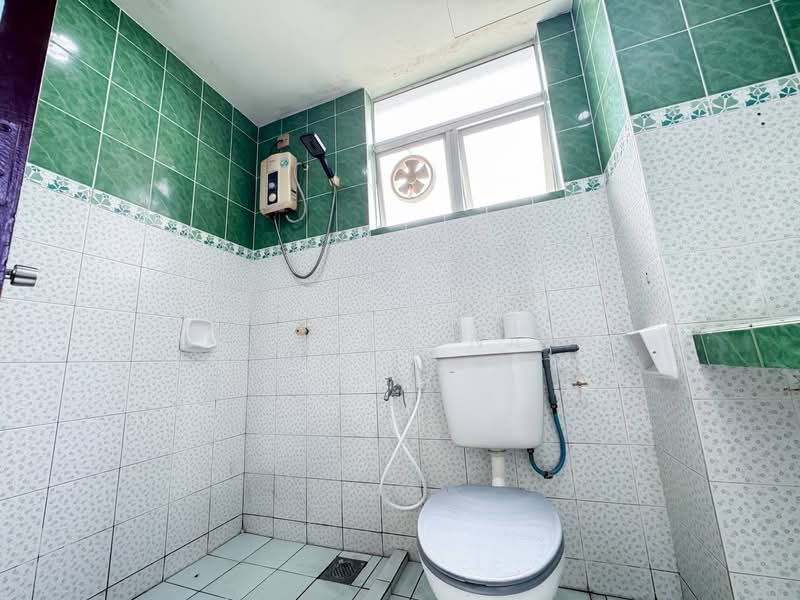 Permata Heights Apartment untuk Untuk Dijual - RM 380,000, Apr 2026 - Bathroom - PropertyGuru.com.my