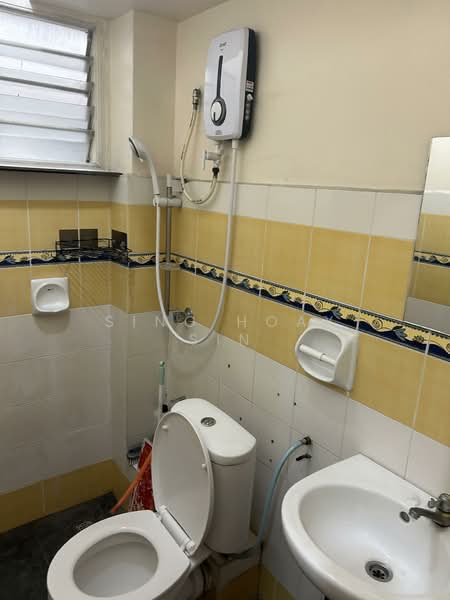 Apartment for Rent at Pangsapuri Perai Utama - Sing Hoay Sin - Bathroom - PropertyGuru.com.my