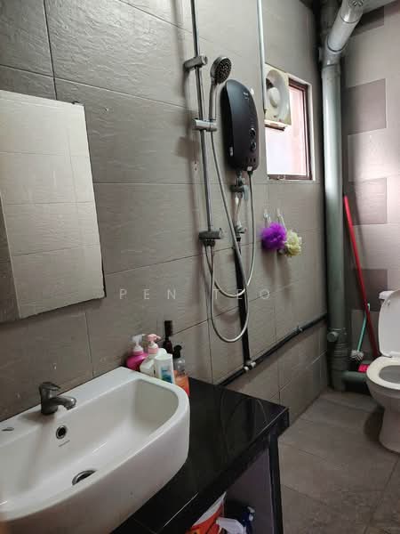 Condominium for Sale at Villa Condominium - Pen Teo - Bathroom - PropertyGuru.com.my