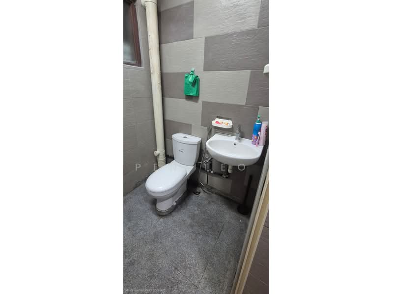 Condominium for Sale at Villa Condominium - Pen Teo - Bathroom - PropertyGuru.com.my