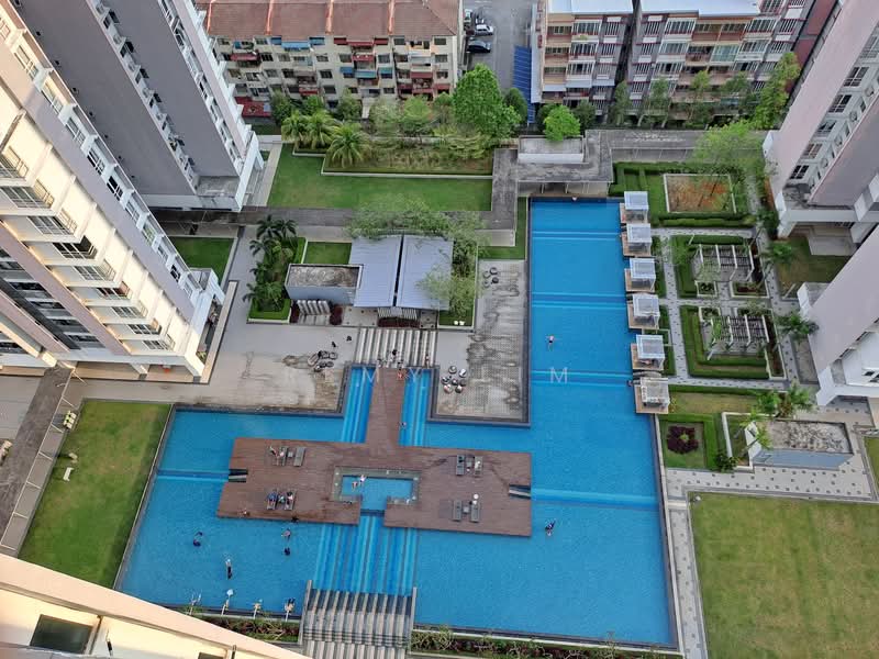 Condominium for Rent at Vina Residency (Vina Versatile Homes) - Remy Lim - Pool - PropertyGuru.com.my