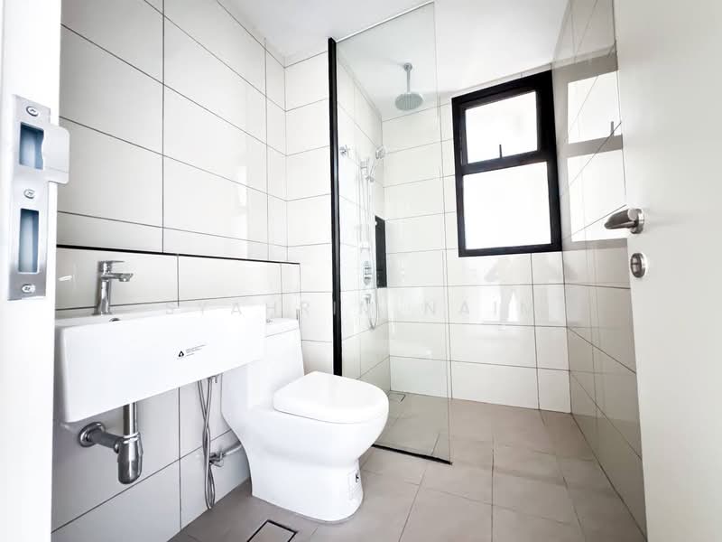Service Residence for Sale at Duta Park Residences - Syahrim Naim - Bathroom - PropertyGuru.com.my