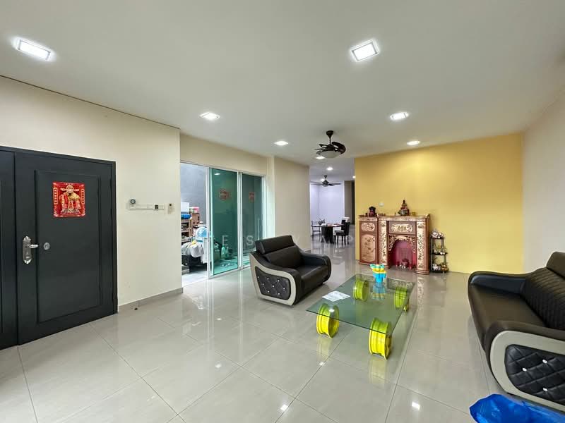2.5-storey Terraced House for Sale in Rawang (Selangor) - Des Yap - Living Room - PropertyGuru.com.my