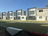 For Sale - Rumah Teres Dua Tingkat untuk Dijual di Lunas