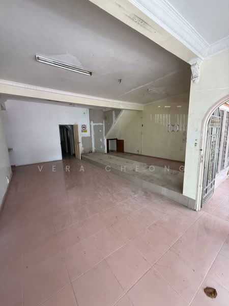 Shop / Office for Rent in Taman Pelangi (Johor Bahru) - Vera Cheong - Interior - PropertyGuru.com.my