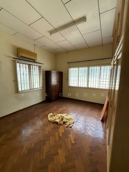 Shop / Office for Rent in Taman Pelangi (Johor Bahru) - Vera Cheong - Interior - PropertyGuru.com.my