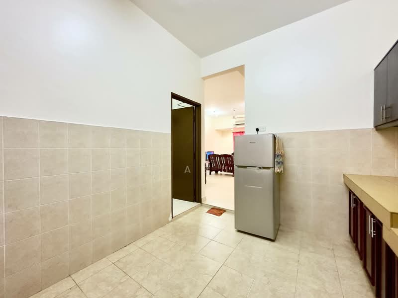 Rumah Teres 2 Tingkat untuk Dijual di Desa Coalfields (Ijok) - Faisal Abu Omar - Kitchen - PropertyGuru.com.my