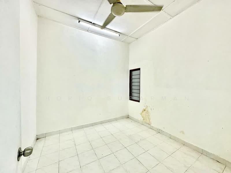 1-storey Terraced House for Sale in Bandar Kinrara Seksyen 1 (Bandar Kinrara) - Thoriq Suparman - Interior - PropertyGuru.com.my