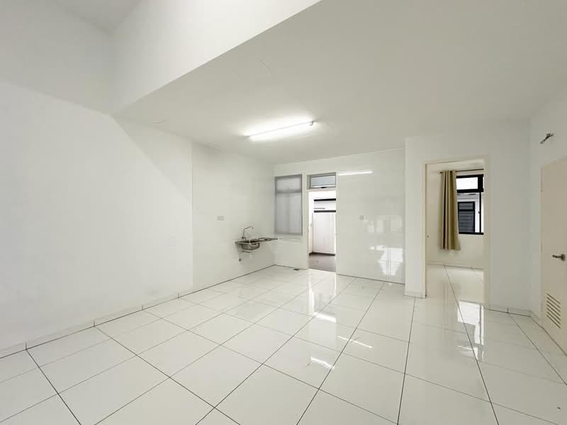 Taman Bukit Indah untuk Untuk Disewa - RM 2,700 /bulan, Apr 2026 - Kitchen - PropertyGuru.com.my