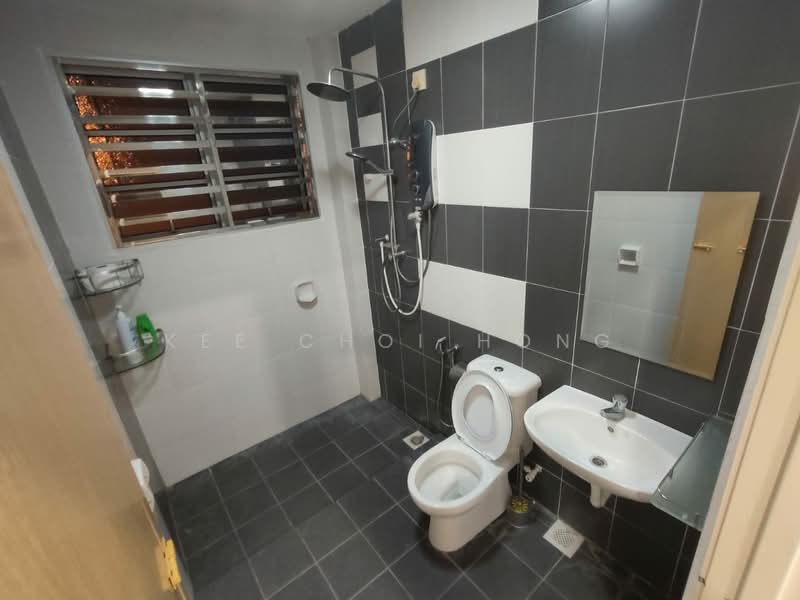 2-storey Terraced House for Rent in Seri Manjung (Perak) - Kee Choi Hong - Bathroom - PropertyGuru.com.my