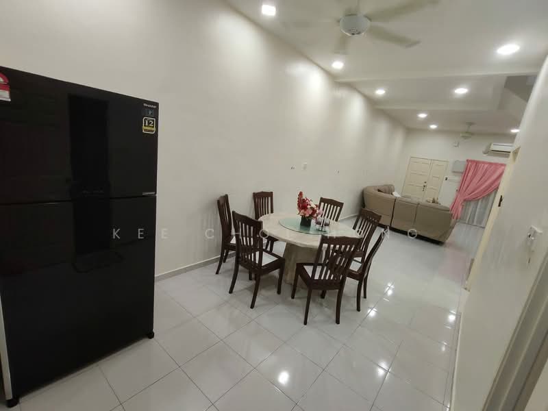 2-storey Terraced House for Rent in Seri Manjung (Perak) - Kee Choi Hong - Dining Room - PropertyGuru.com.my