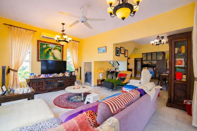 Rumah Banglo untuk Dijual di Ampang Jaya (Ampang) - Faisal Abu Omar - Living Room - PropertyGuru.com.my