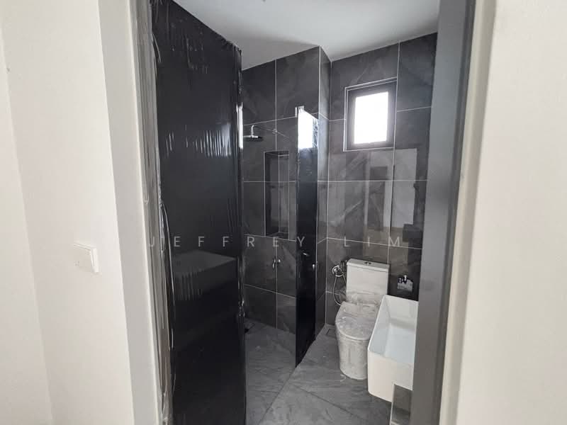 Semi-Detached House for Sale in Johor Bahru (Johor) - Jeffrey Lim - Bathroom - PropertyGuru.com.my