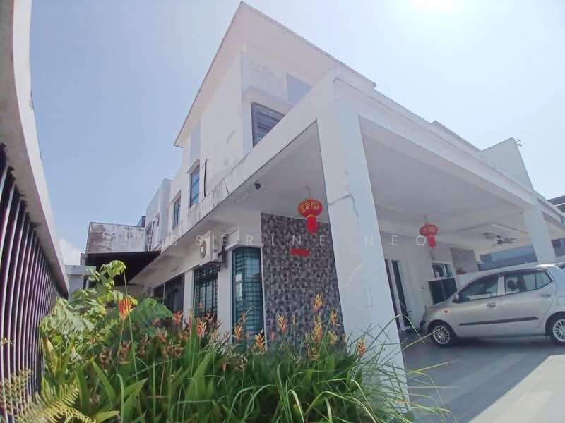 Double Storey Cluster at Taman Pulai Hijauan untuk Untuk Dijual - RM 868,000, Apr 2026 - Exterior - PropertyGuru.com.my