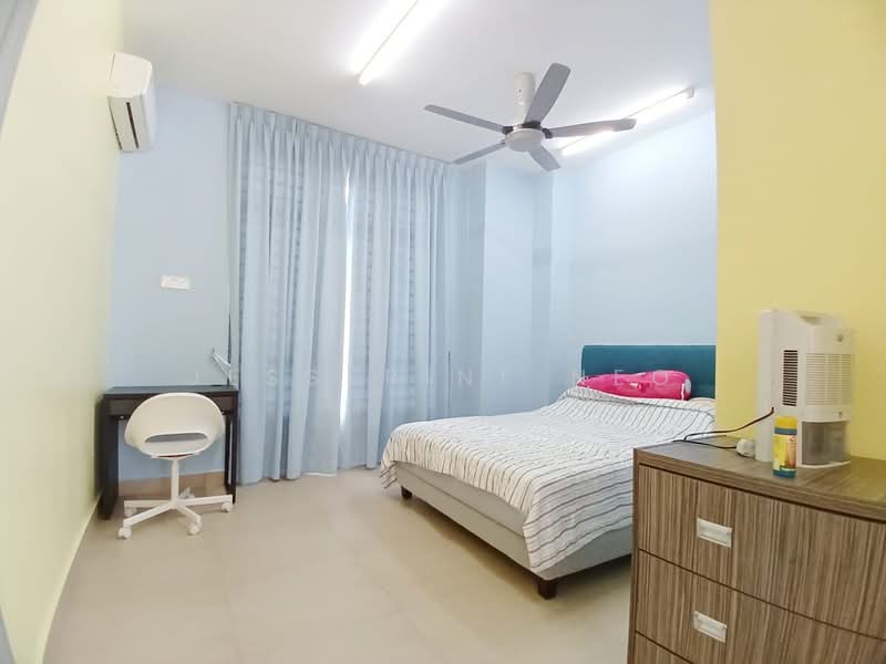 Double Storey Cluster at Taman Pulai Hijauan untuk Untuk Dijual - RM 868,000, Apr 2026 - Bedroom - PropertyGuru.com.my