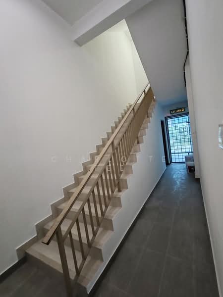 Factory for Rent in Klang (Selangor) - Charlotte Tee - Corridor - PropertyGuru.com.my