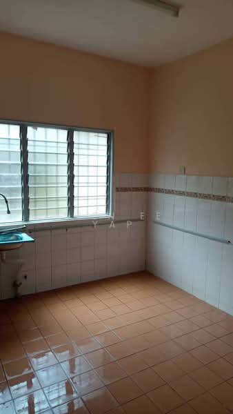 2-storey Terraced House for Rent in Rawang (Selangor) - Tien Ee Yap - Kitchen - PropertyGuru.com.my