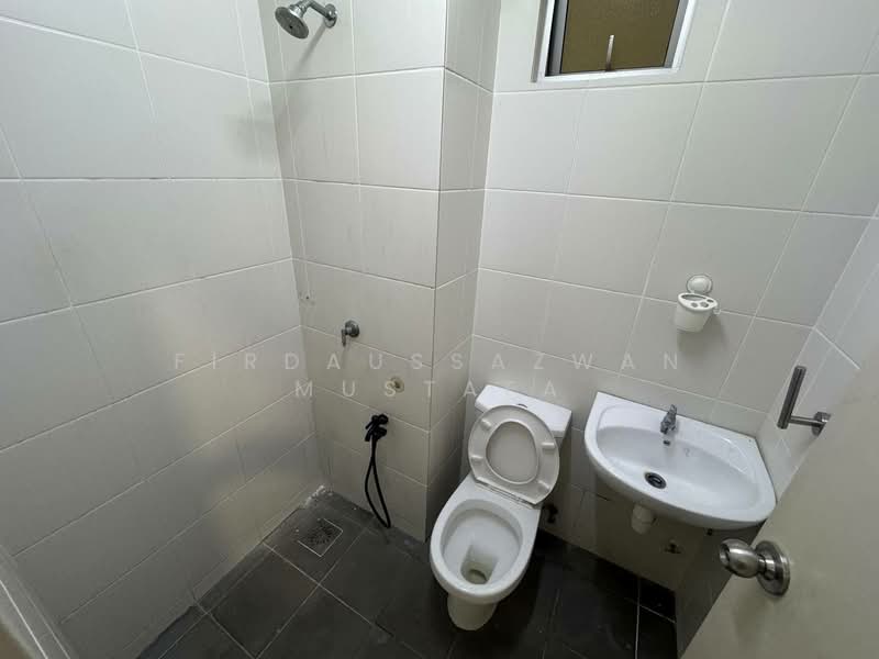 Condominium for Rent at Sky Awani Residensi 1 - Firdaussazwan Mustafa - Bathroom - PropertyGuru.com.my