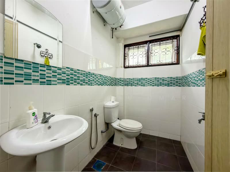 Rumah Teres 2 Tingkat untuk Dijual di Subang Jaya (Selangor) - Faisal Abu Omar - Bathroom - PropertyGuru.com.my