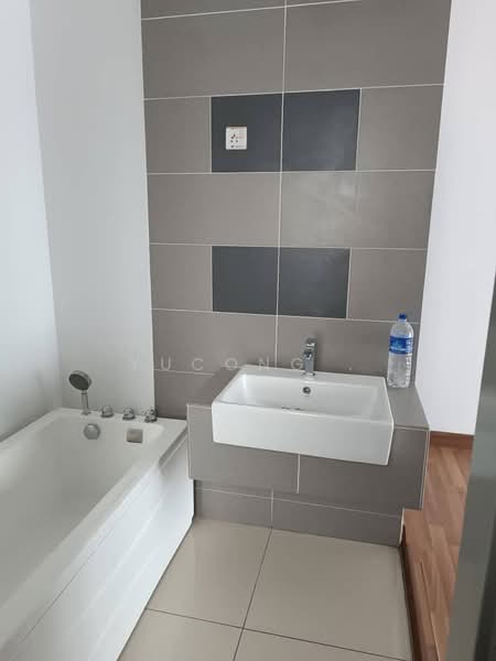 Service Residence for Sale at G Residence - Yucong . - Bathroom - PropertyGuru.com.my