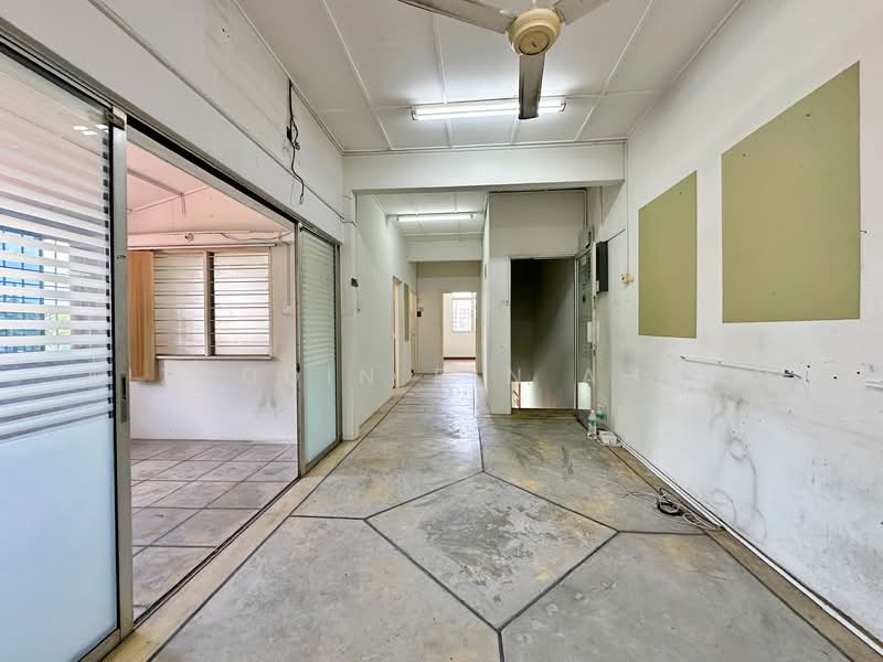 Shop / Office for Rent in SS19 (Subang Jaya) - Aizuddin bin Ahmad - Interior - PropertyGuru.com.my