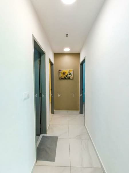 Service Residence for Rent at Sinaran @ Utropolis - Bear Tan - Corridor - PropertyGuru.com.my