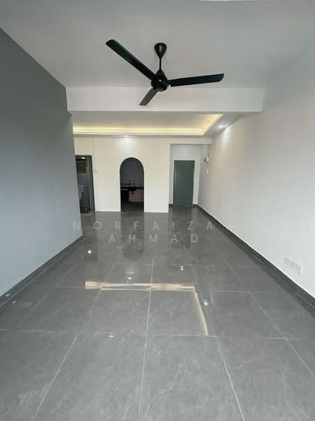 Apartment for Sale at Pangsapuri Mutiara Subang - Norfaizah Ahmad - Living Room - PropertyGuru.com.my