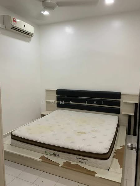 1-storey Terraced House for Rent in Taman Mount Austin (Tebrau) - Tommy Tai - Bedroom - PropertyGuru.com.my