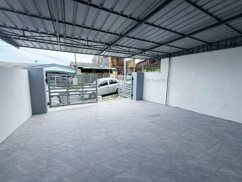 1-storey Terraced House for Sale in Bandar Kulai (Kulai) - Max Yee - Exterior - PropertyGuru.com.my