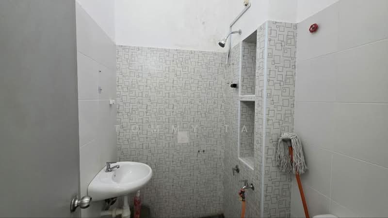 2-storey Terraced House for Rent in Setia Eco Village (Gelang Patah) - Tommy Tai - Bathroom - PropertyGuru.com.my