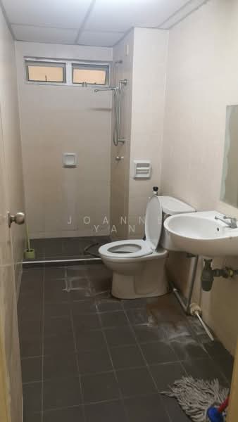 Condominium for Rent at Amadesa Resort Condominium - Joanne Yan - Bathroom - PropertyGuru.com.my