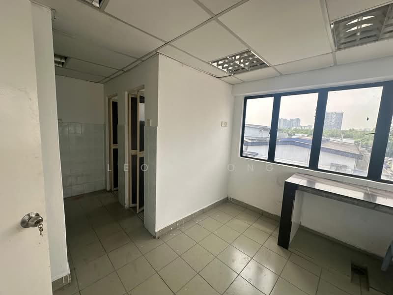 Gudang untuk Disewa di Taman Perindustrian Puchong (Puchong) - Leon Leong - Interior - PropertyGuru.com.my