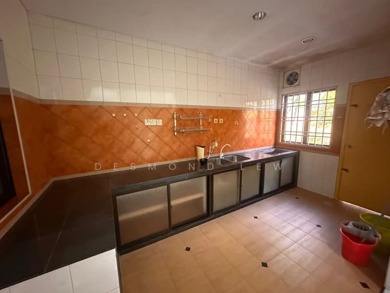 1-storey Terraced House for Sale in Taman Mutiara Rini (Skudai) - Desmond Lew - Kitchen - PropertyGuru.com.my