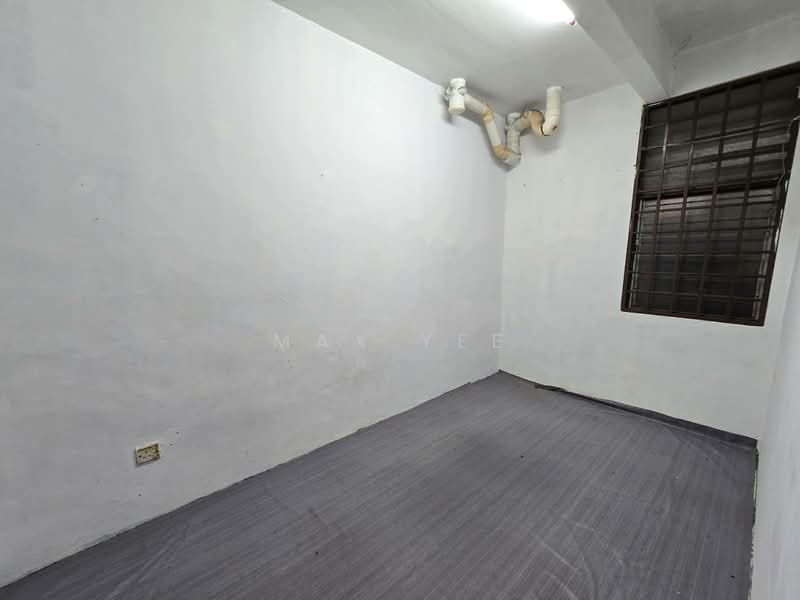 2-storey Terraced House for Sale in Bandar Putra (Kulai) - Max Yee - Interior - PropertyGuru.com.my