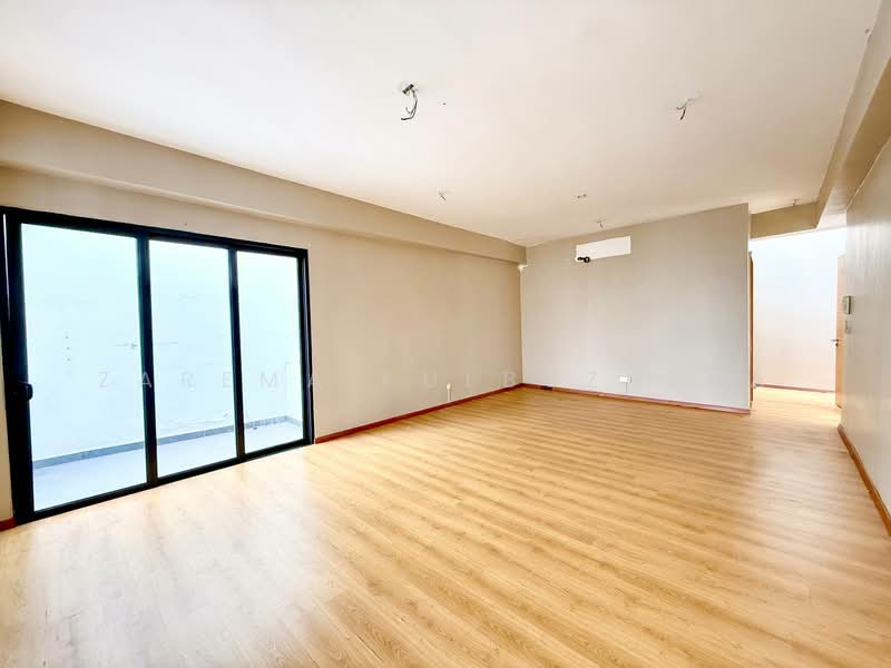 4-storey Terraced House for Sale in Damansara Perdana (Selangor) - Zarema Kulbuzheva - Living Room - PropertyGuru.com.my