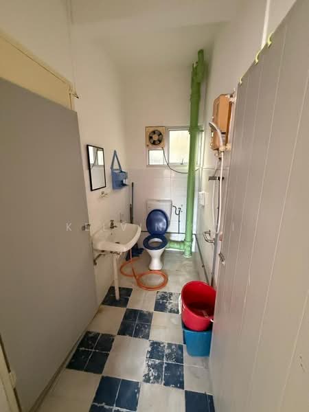 Townhouse for Rent in Tanjung Bungah (Penang) - Kelvin Ooi - Bathroom - PropertyGuru.com.my