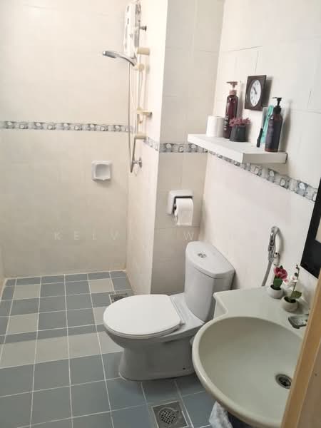 Condominium for Sale at Pelangi Astana - Kelvin Wong - Bathroom - PropertyGuru.com.my