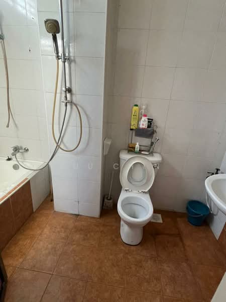 Taman Tropika untuk Untuk Dijual - RM 540,000, Apr 2026 - Bathroom - PropertyGuru.com.my