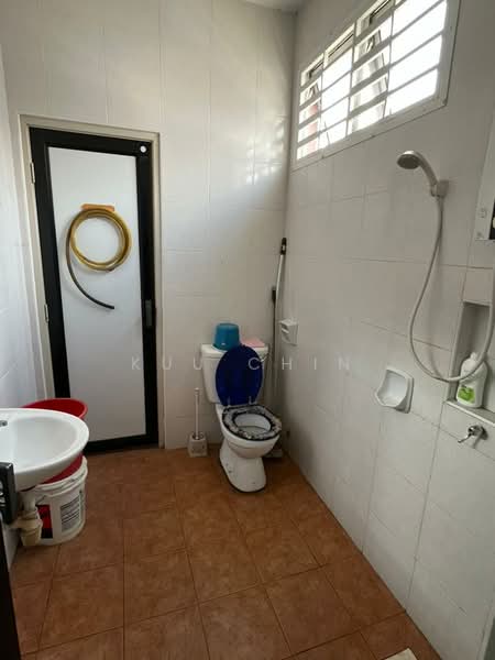 Taman Tropika untuk Untuk Dijual - RM 540,000, Apr 2026 - Bathroom - PropertyGuru.com.my