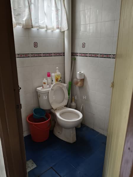 2-storey Terraced House for Sale in Usj 11 (Subang Jaya) - Ms Teh - Bathroom - PropertyGuru.com.my