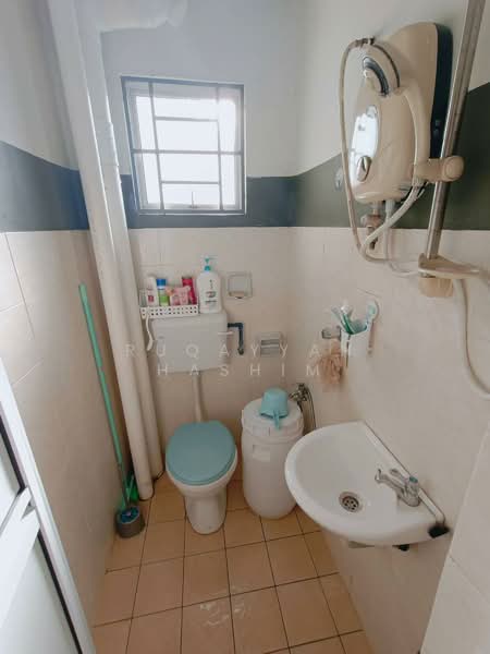 Apartment for Sale at Casa Riana - Ruqayyah Hashim - Bathroom - PropertyGuru.com.my