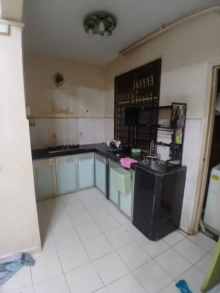 Apartment for Rent at Villa Krystal Apartment - Ethan How - Kitchen - PropertyGuru.com.my