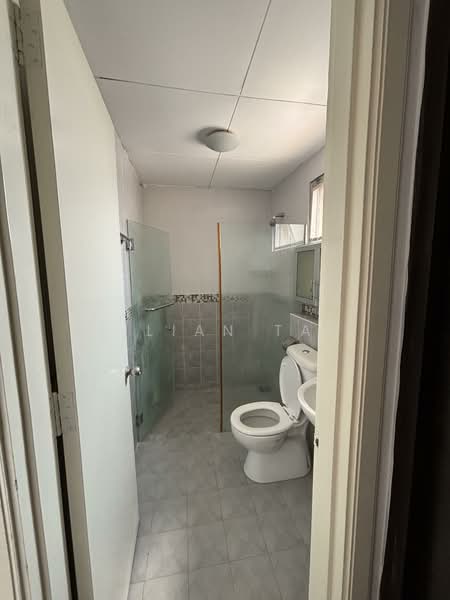 Seri Maya Condominium untuk Untuk Disewa - RM 2,500 /bulan, Apr 2026 - Bathroom - PropertyGuru.com.my