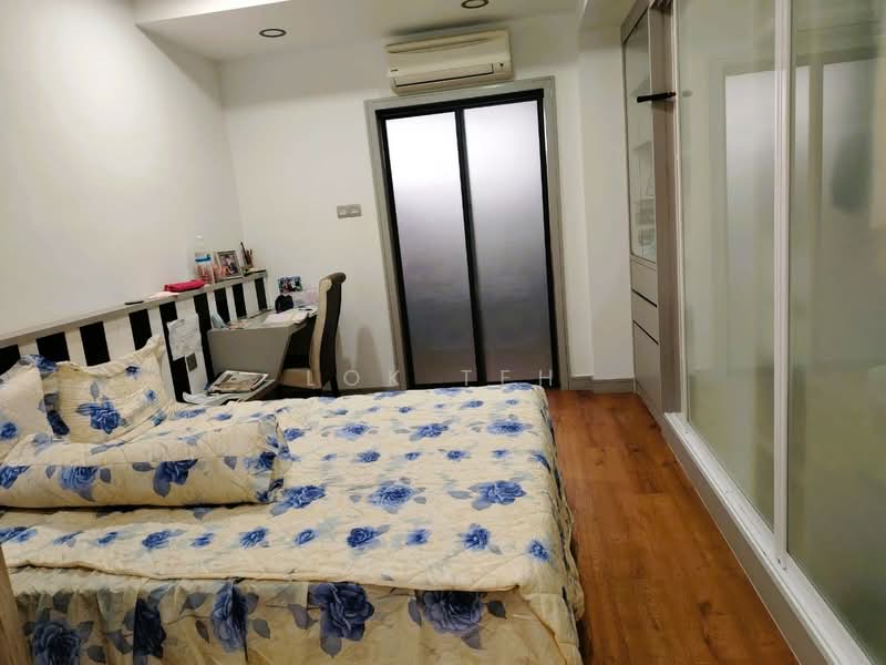 2.5-storey Terraced House for Sale in TAMAN PUCHONG UTAMA (Puchong) - Lok Teh - Bedroom - PropertyGuru.com.my