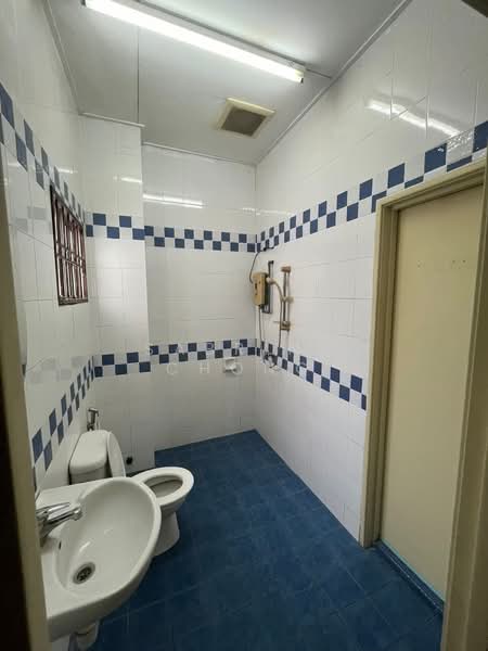 Puteri 6 untuk Untuk Disewa - RM 2,500 /bulan, Apr 2026 - Bathroom - PropertyGuru.com.my