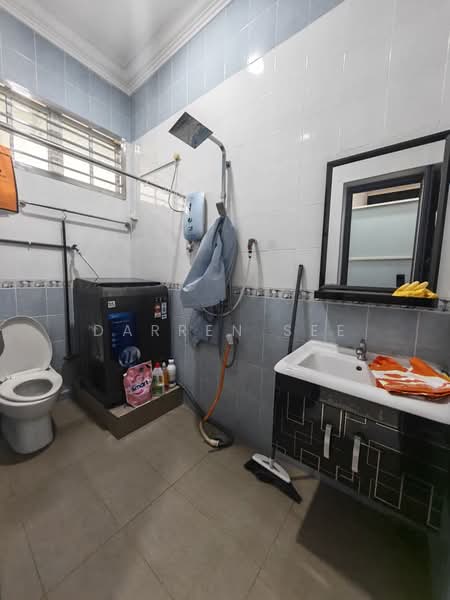 Kulai KCC Taman Gemilang Double Storey House For Rent untuk Untuk Disewa - RM 2,800 /bulan, Apr 2026 - Bathroom - PropertyGuru.com.my
