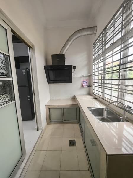 Kulai KCC Taman Gemilang Double Storey House For Rent untuk Untuk Disewa - RM 2,800 /bulan, Apr 2026 - Kitchen - PropertyGuru.com.my