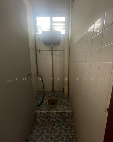 Office for Rent in Kuantan (Pahang) - Soon Yen Loo - Bathroom - PropertyGuru.com.my